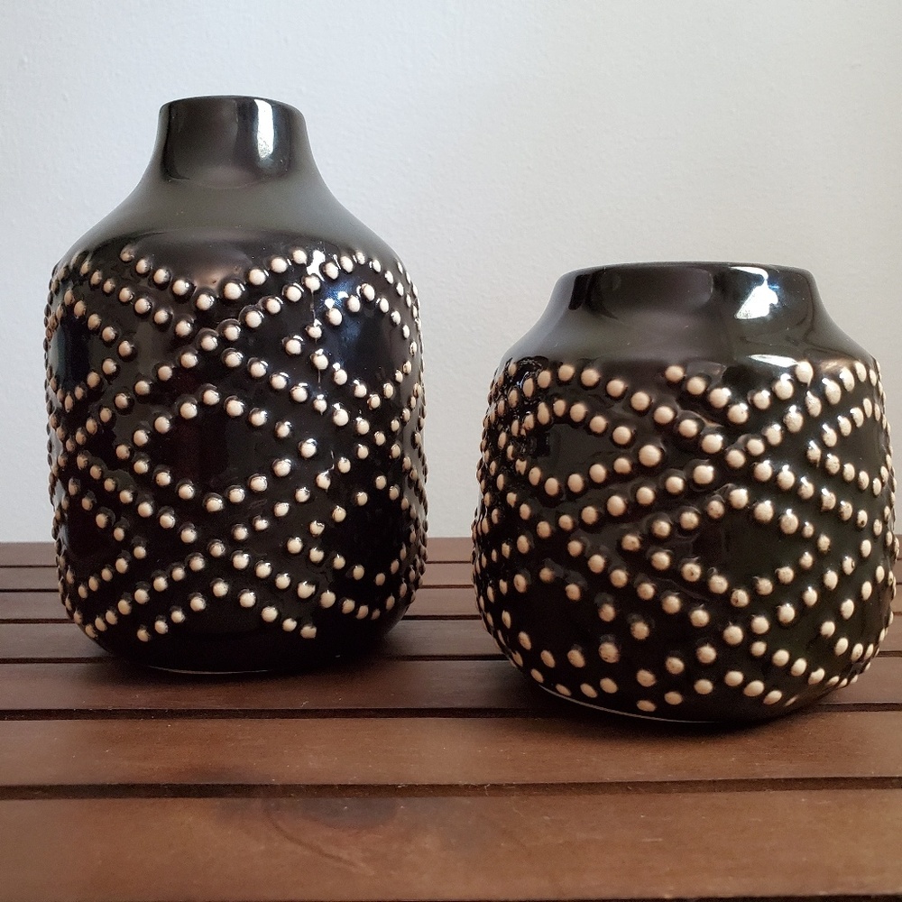 Tribal vases